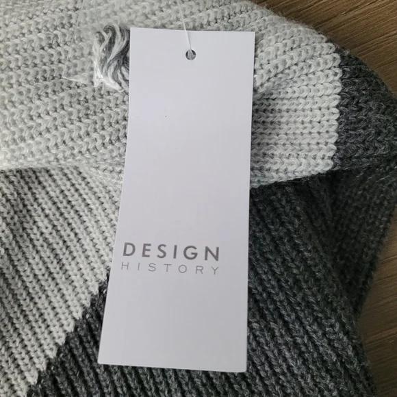 Design History Sweater - Picture 8 of 9